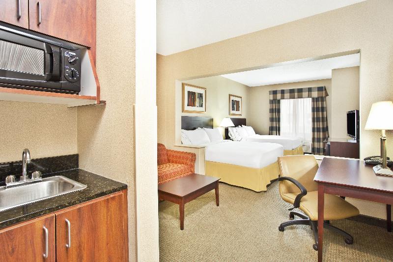 Holiday Inn Express & Suites Bradley Airport By Ihg Windsor Locks Exterior photo